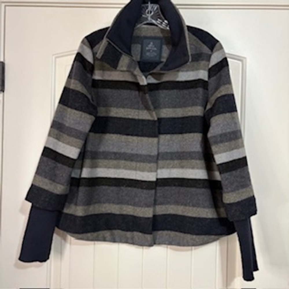Prana Striped Lilly Wool Blend Jacket Sz Medium Funnel Neck Zip Front Wool Blend